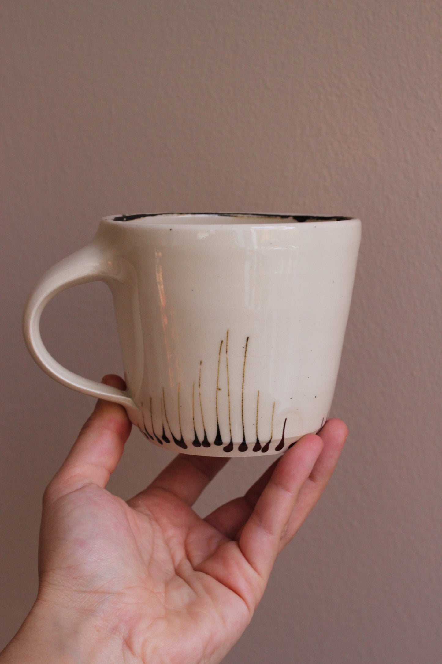 Classic Mug with Brown Accents