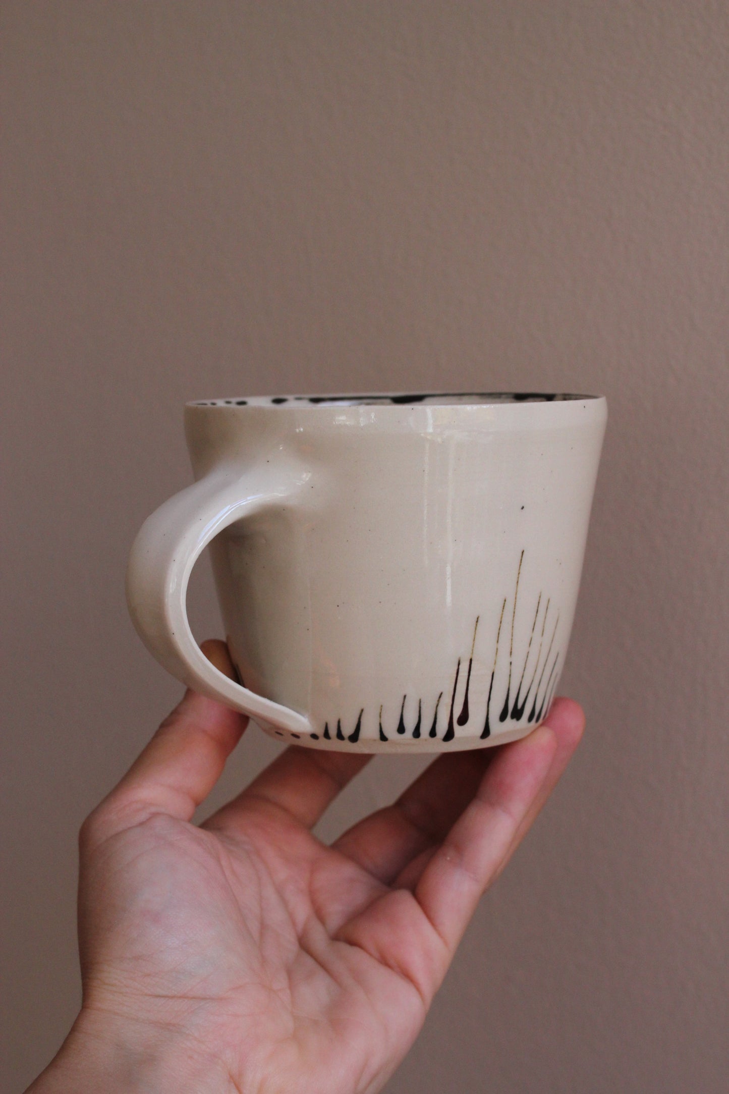 Classic Mug with Brown Accents