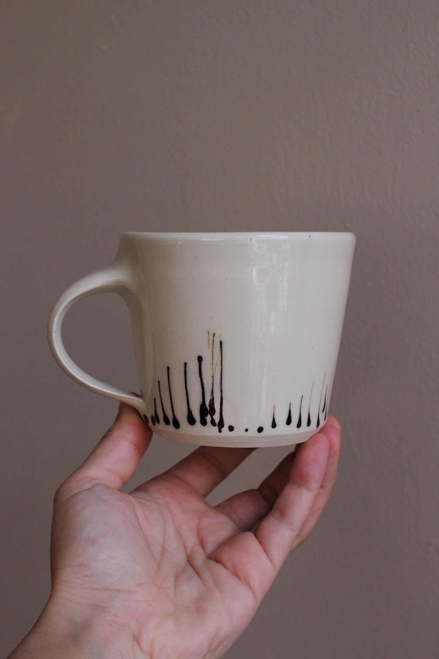 Classic Mug with Brown Accents