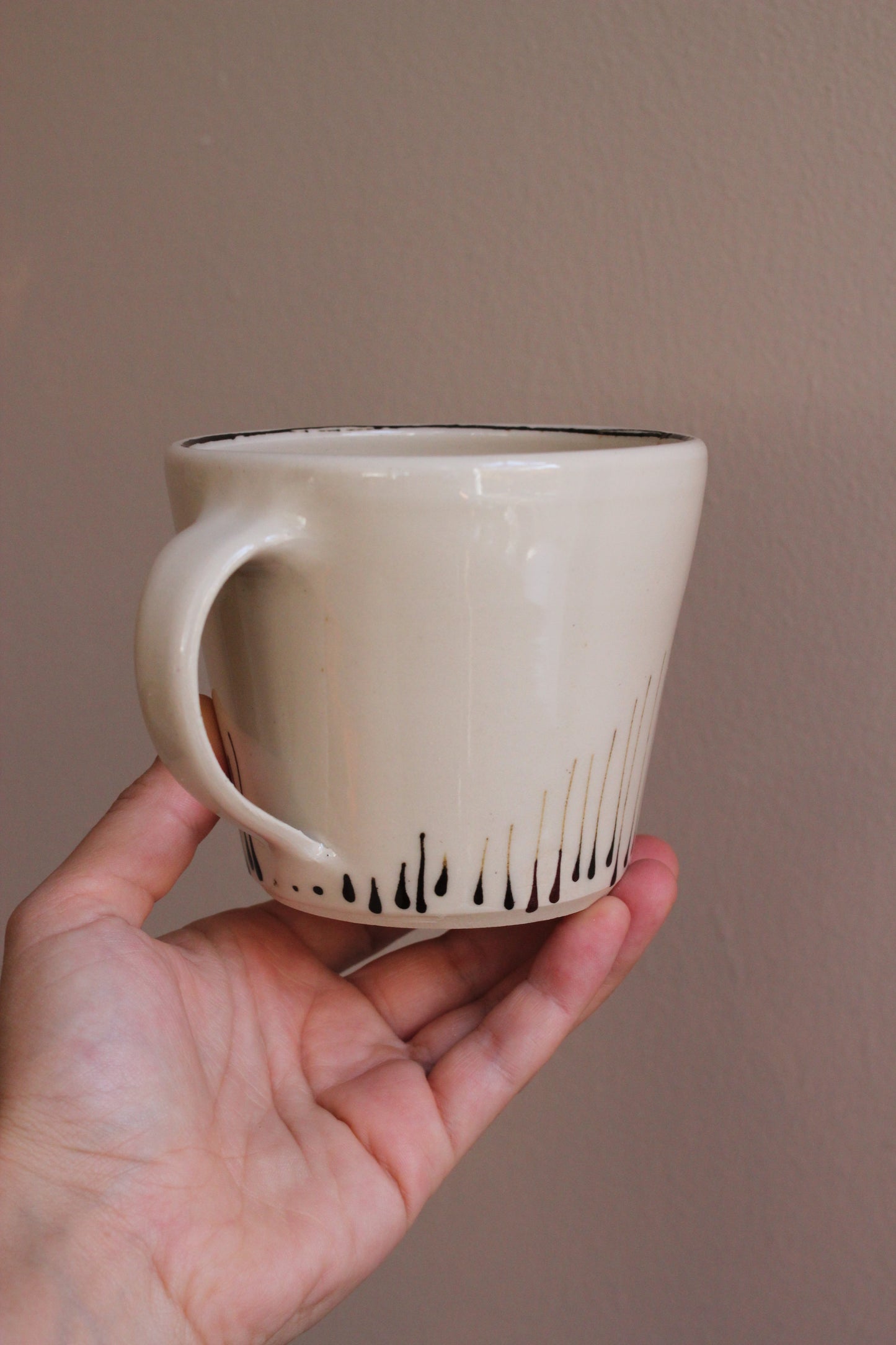 Classic Mug with Brown Accents