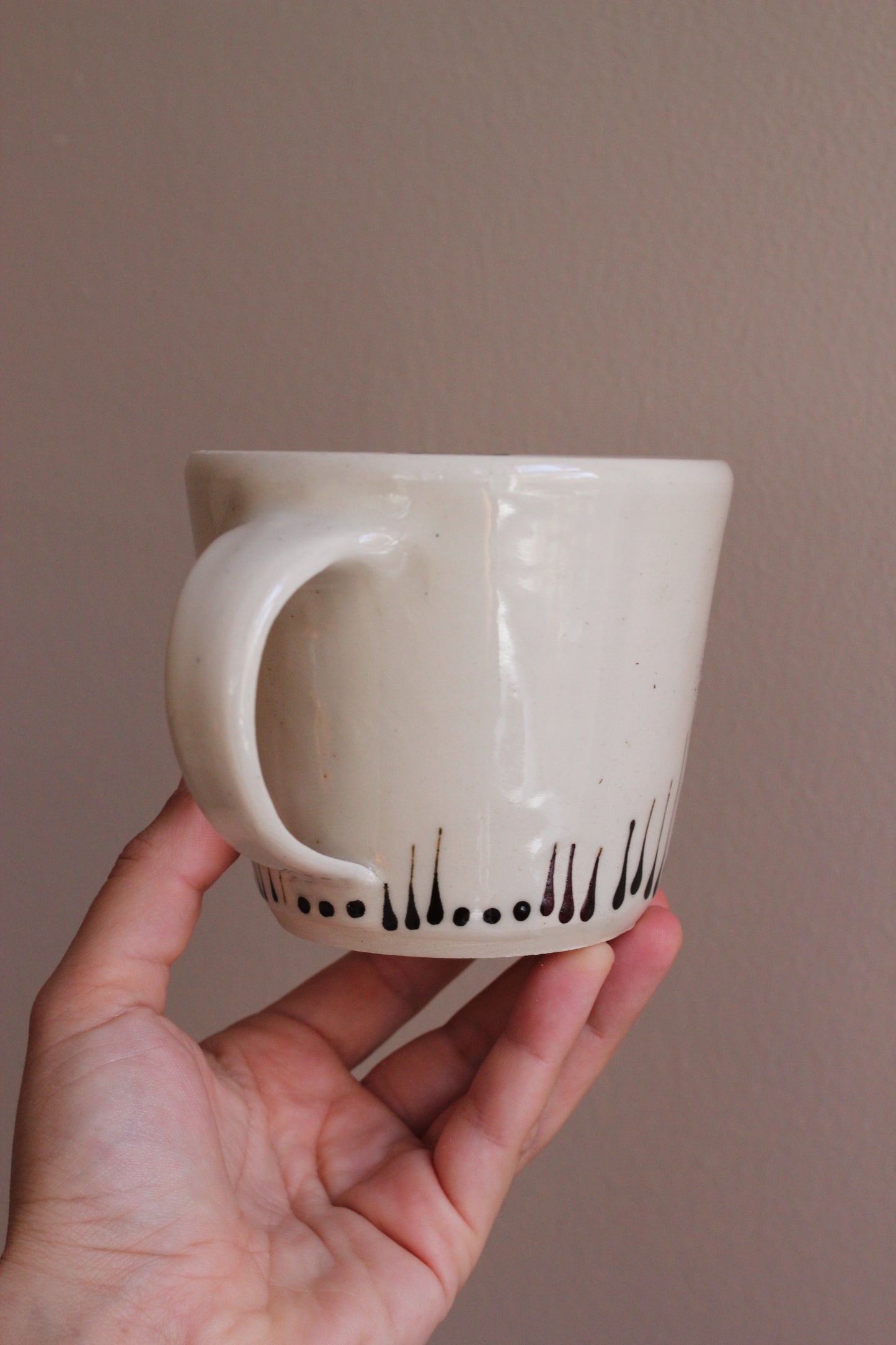 Classic Mug with Brown Accents