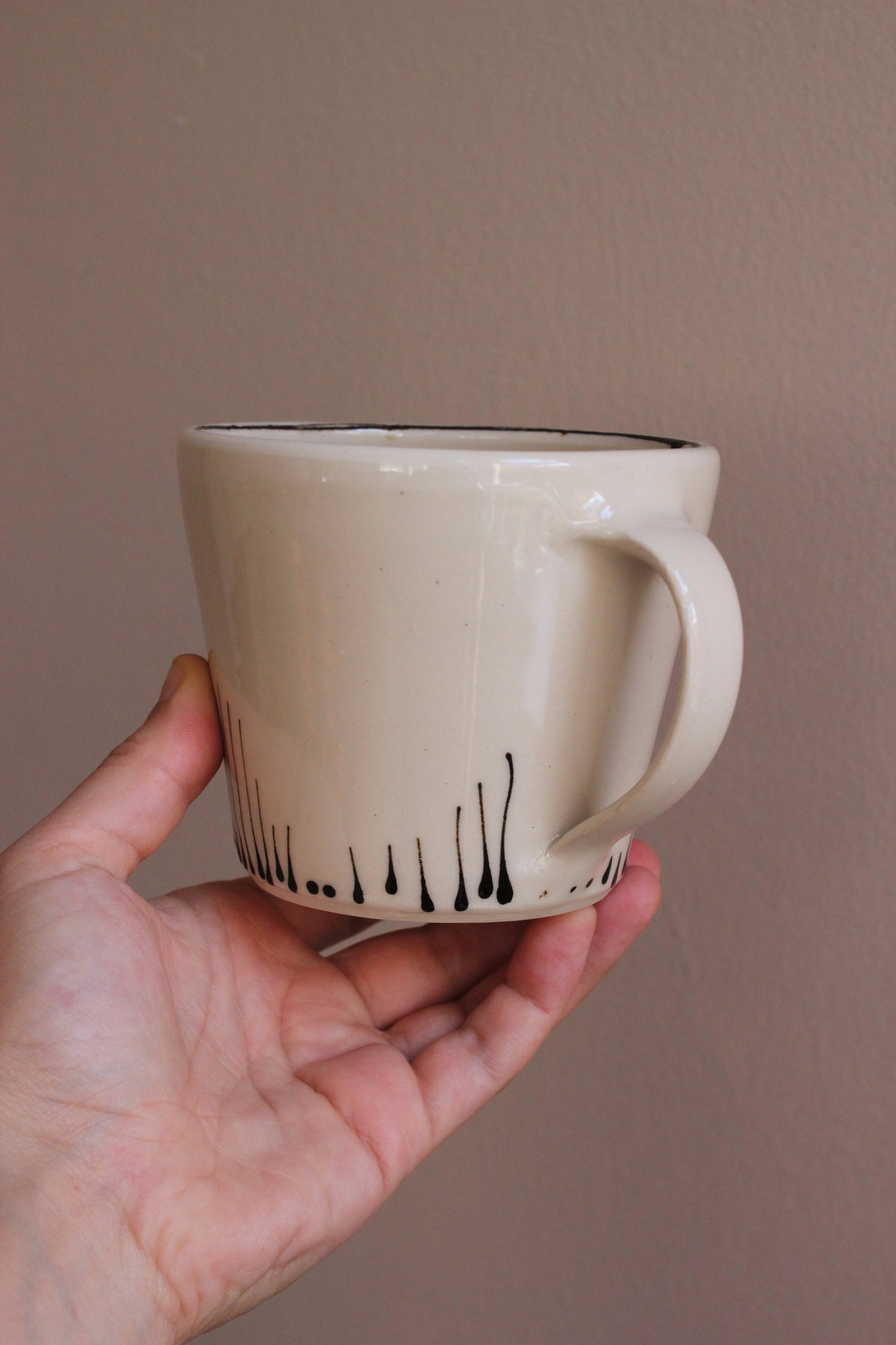 Classic Mug with Brown Accents